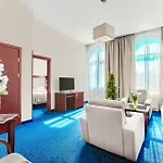 Atrium Hotel 4*
