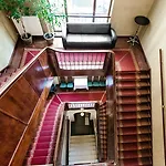 Atrium ホテル 4*