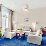 Atrium ホテル