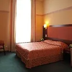 ホテル Atrium 4*