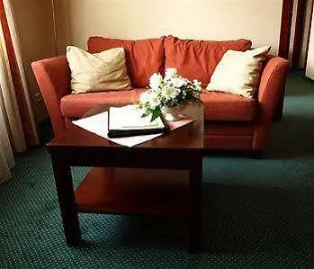 Atrium 4*