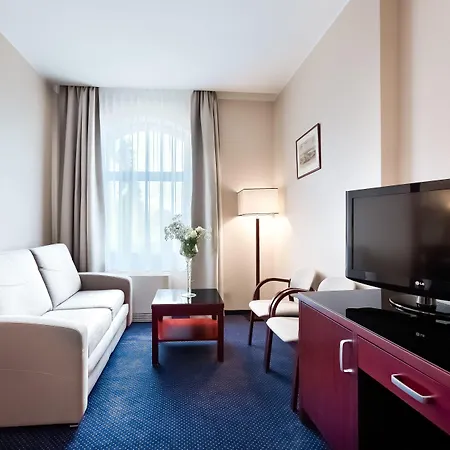 Отель Atrium 4*