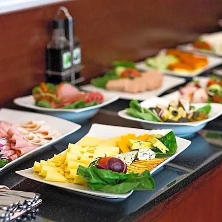 호텔 Atrium 4*