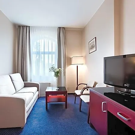Atrium Otel