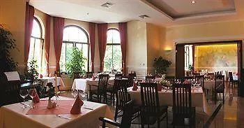 Atrium Otel 4*