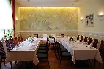 Готель Atrium 4*